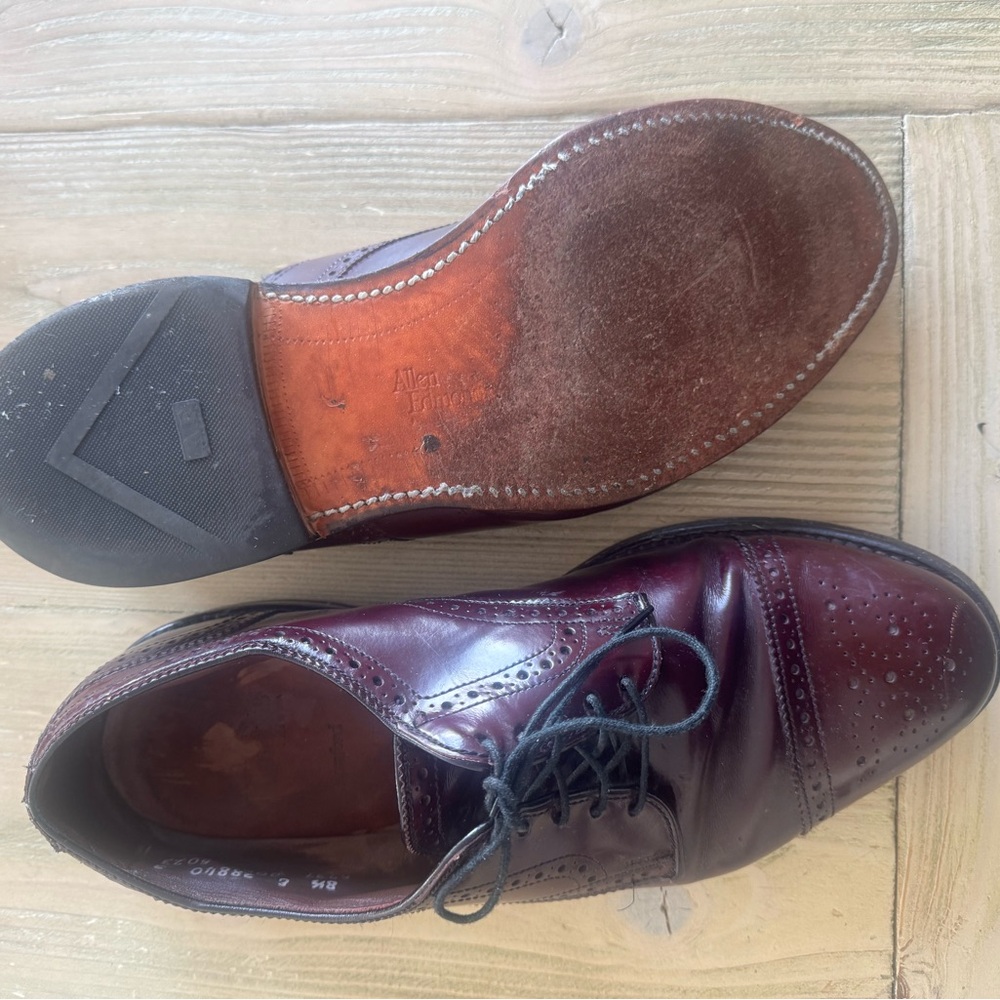 Allen Edmonds Men's Burgundy Leather Dress Shoes 8 1/2 E - Picture 3 of 4